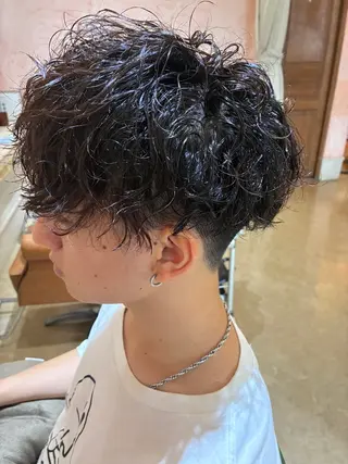 ショート パーマ メンズ おおやま たくみのヘアスタイル