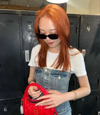 セミロング カラー ハイトーン特化🤍 Ayakaのヘアスタイル