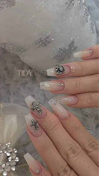 ネイル TIDY M&Mのネイルデザイン