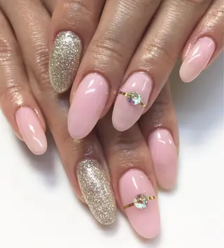 ネイル 吉村 美咲のネイルデザイン