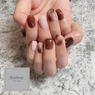 ネイル BONHEUR Annaのネイルデザイン