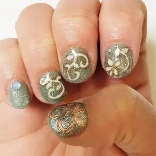 千葉家蘭磨ネイル♣所属・千葉家蘭磨ネイル♣と タイ古式マッサージのネイルデザイン