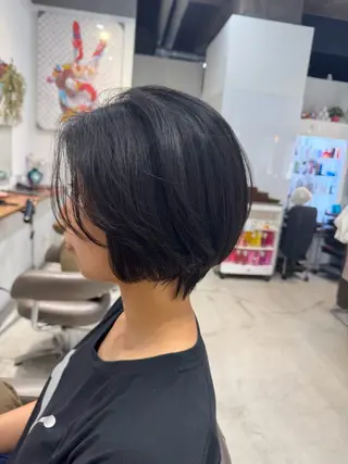 ショート HAIR LOUNGE Run Ways所属・Shiho 🦋 ／透明感カラーのヘアスタイル