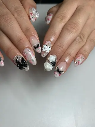 ネイル maison dari (ﾒｿﾞﾝ   ﾀﾞﾘ )所属・高橋 ユカのネイルデザイン