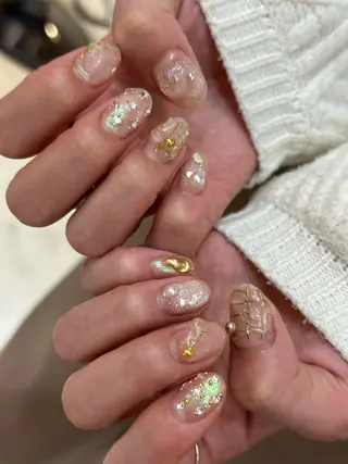 ネイル nailsalon　hue所属・小山 羽奈のネイルデザイン