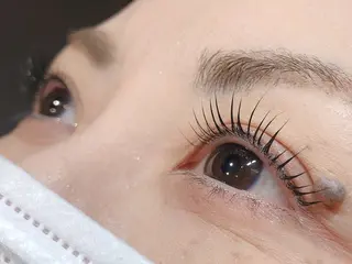 マツエク・マツパ HAIR & MAKE EARTH長崎大村所属・EARTH 長崎大村 kanaのマツエク・マツパデザイン