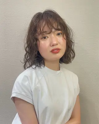 ミディアム ベージュ/透明感/ 桃子🎀のヘアスタイル