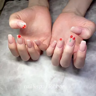 ネイル 東 真百のネイルデザイン