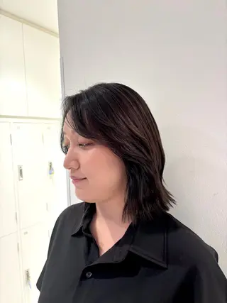 ミディアム 飯田 真澄のヘアスタイル