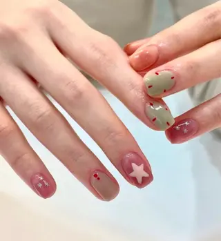 ネイル 💅E•U•B NAIL🌹所属・横浜市中区曙町 ネイルE·U·Bのネイルデザイン