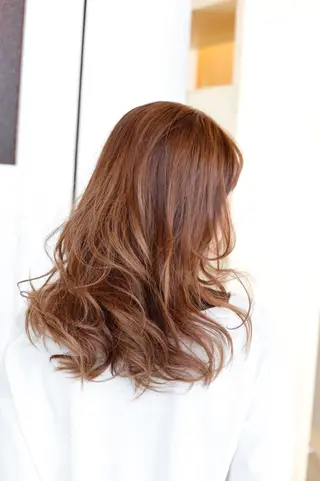 セミロング カラー パーマ アドミラルYoshi oのヘアスタイル