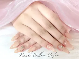 ネイル 池袋東口cutie 爪形成ワンホンネイルのネイルデザイン