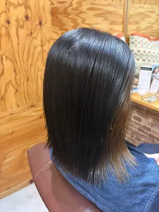 ミディアム ♡オシャ髪♡AI ✂️newi町田のヘアスタイル