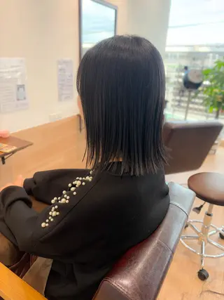 ミディアム 山田 有希のヘアスタイル