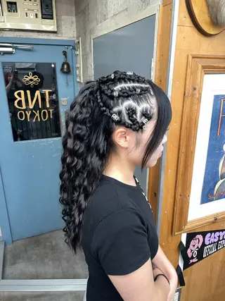 ロング ヘアアレンジ TNB TOKYO所属・エクステ/コーンロウ KURUMI⛓️🔥のヘアスタイル