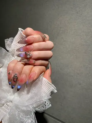 ネイル I-nailロング /ワンホン/キラキラのネイルデザイン