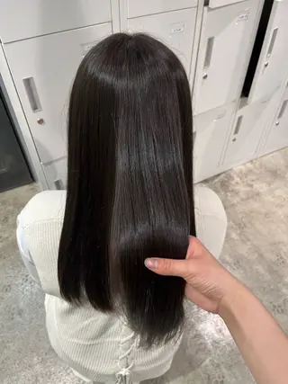 カラー ぷつっとボブ/ ブリーチ/池袋ももなのヘアスタイル