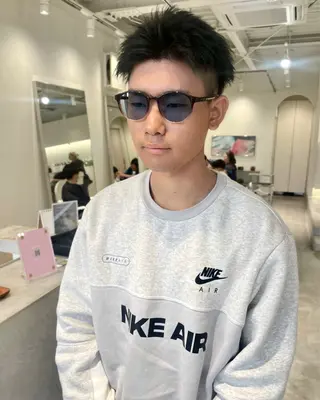 カラー メンズ 林 千聖のヘアスタイル