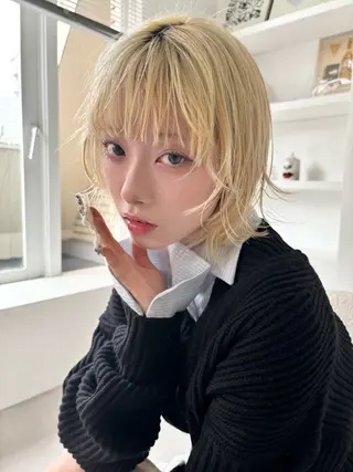 ショート カラー anri🤍🎀 似合わせカットのヘアスタイル