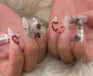 ネイル Queen Nail 柏店　クイーンネイルのネイルデザイン