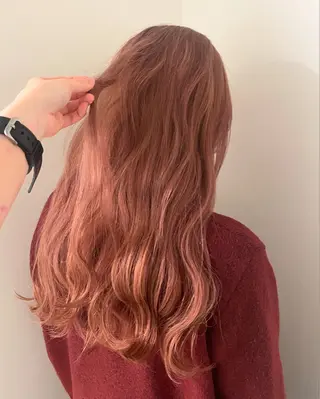 ロング カラー tonari所属・ブリーチモデル/ カットモデル/Riaのヘアスタイル