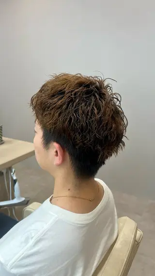 パーマ メンズ 山下 稚葉 艶髪/透明感カラーのヘアスタイル