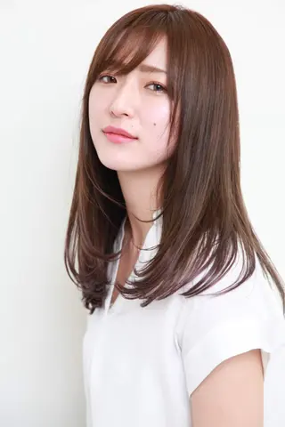 セミロング カラー 髪質改善/縮毛矯正 /ブリーチ矯正/岡部のヘアスタイル