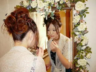 ミディアム ヘアアレンジ ネイル カラー Add9 柳田健登のヘアスタイル