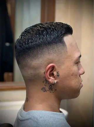 ショート メンズ Dorcus barber quality style ドルクス上野店 バーバーショップ所属・坂本 虹昂のヘアスタイル