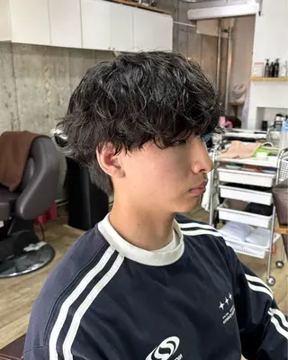 ミディアム パーマ メンズ homme, famille raugh【オム・ファミーユ・ラグ】所属・【メンズ特化】パーマ /マッシュ/たいちのヘアスタイル