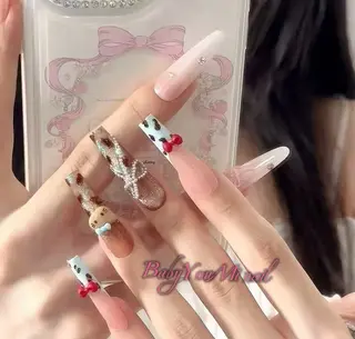 ネイル 相沢 さやかのネイルデザイン