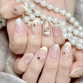 ネイル Queening 🦋のネイルデザイン