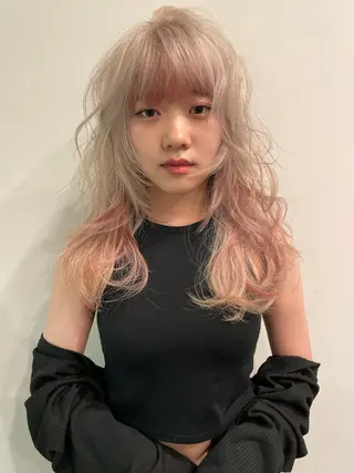 セミロング カラー SALOWIN所属・ブリーチ✨ ボブ🪢レイヤーのヘアスタイル