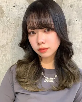 セミロング sajou【上野】所属・🩶艶髪ヘア/ 。。のヘアスタイル