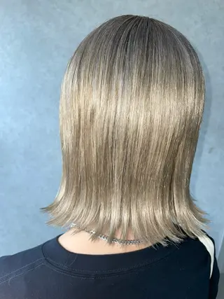 ショート カラー ゾートスサロンモガ所属・スタイリスト まきのヘアスタイル