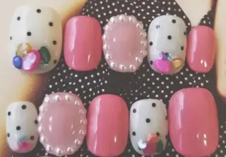 ネイル ゲン レイカのネイルデザイン