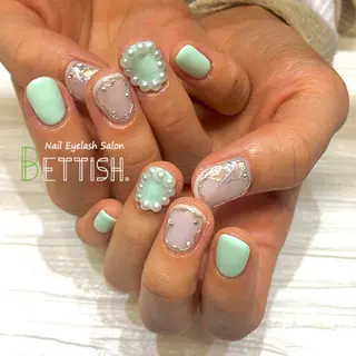 ネイル BETTISH. KUMIKO☺︎︎のネイルデザイン