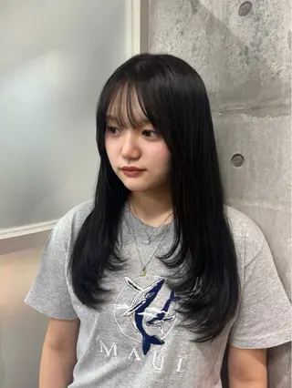 ロング ayano /レイヤー/艶カラーのヘアスタイル