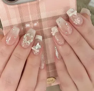 ネイル Hina 池袋 長だしチップ専門店のネイルデザイン