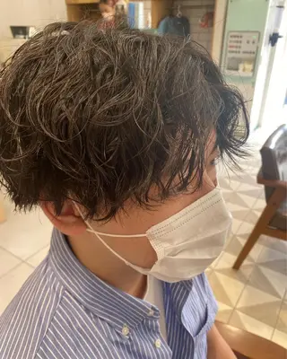 ショート カラー パーマ ヘアアレンジ メンズ メンズパーマの巨匠 鈴木純のヘアスタイル