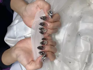 ネイル U·Mi nail salon所属・U·MI 上野御徒町店のネイルデザイン