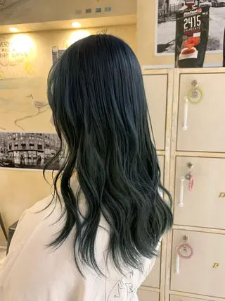 カラー ヤマダ サクラのヘアスタイル