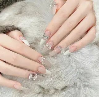 ネイル D-BEAUTY Nailsalonのネイルデザイン