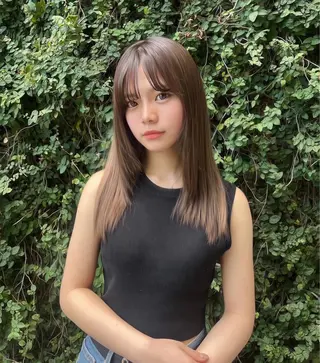 ロング L.O.G　OMOTESANDO所属・柏木 理那のヘアスタイル