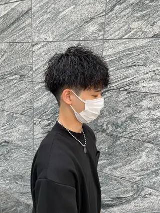 ショート カラー パーマ ヘアアレンジ メンズ アイブロウ スパイキー/フェザー /波巻き/かいとのヘアスタイル