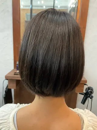 カラー DESART所属・佐々木 緑のヘアスタイル