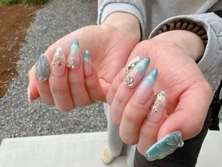 ネイル 高島 夏海のネイルデザイン