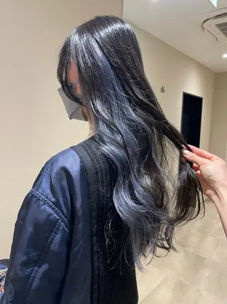 ロング カラー ミルクティー× グレージュMOMOのヘアスタイル