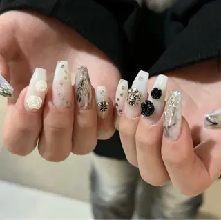 ネイル moca心斎橋所属・˚✧⁺⭐︎༚moca miyuu⁎⁺˳✧༚のネイルデザイン