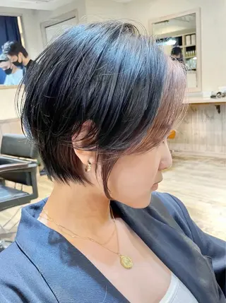 ショート ショートヘア くすみカラー、大場猛のヘアスタイル